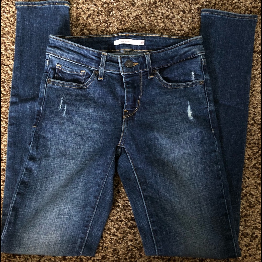 LEVIS JEANS- 711 Skinny Size 25